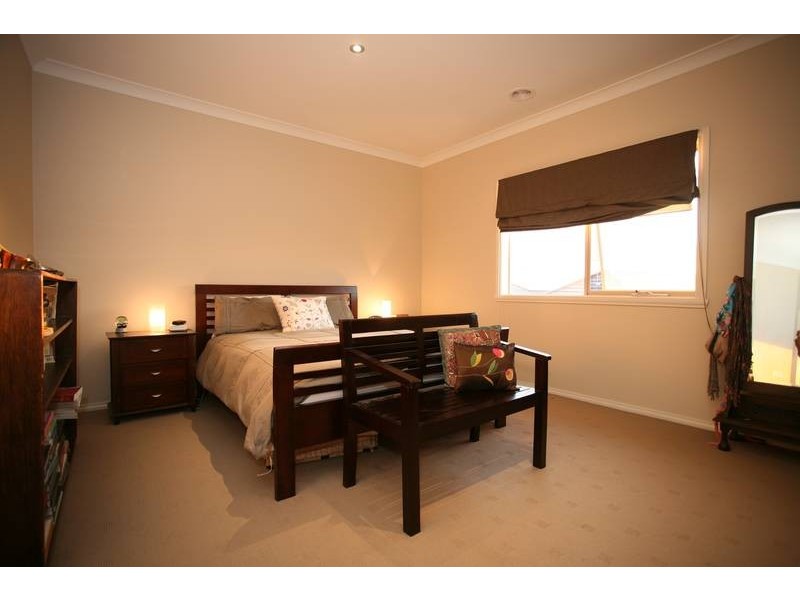 6 Heron Close, Pakenham VIC 3810