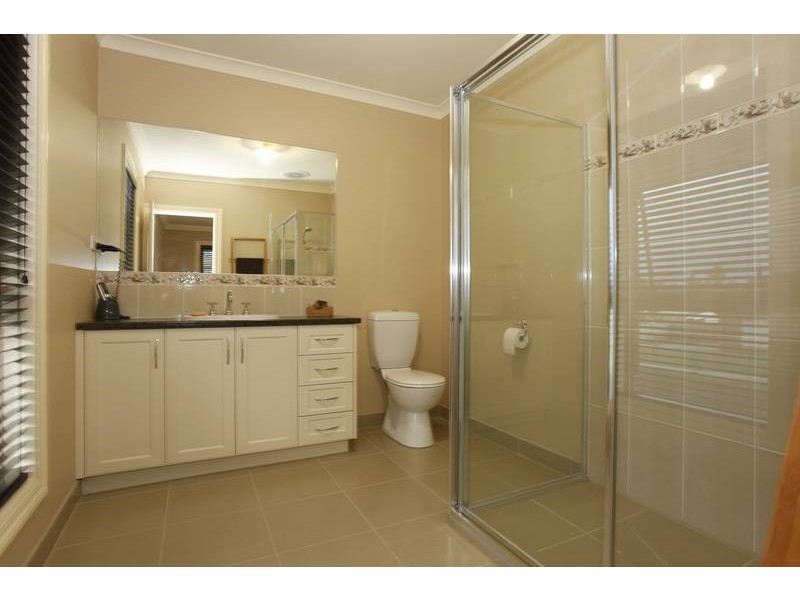 56 Jefferson Road, Garfield VIC 3814