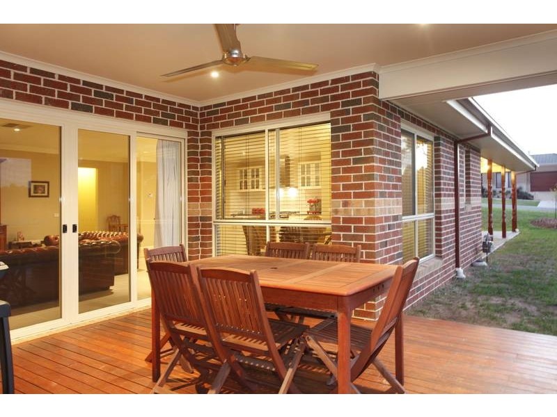 56 Jefferson Road, Garfield VIC 3814