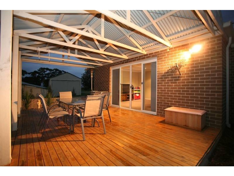 3 Teriki Place, Garfield VIC 3814