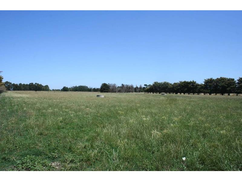 230 Eight Mile Road, Nar Nar Goon VIC 3812