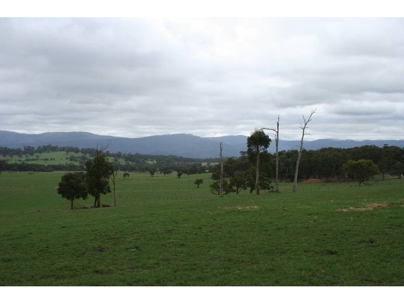 105 McConnell Road, Bunyip North VIC 3815