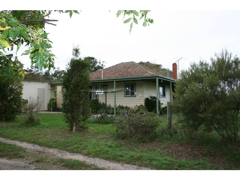 105 McConnell Road, Bunyip North VIC 3815