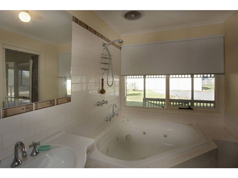 37 Mulcare Street, Nar Nar Goon VIC 3812