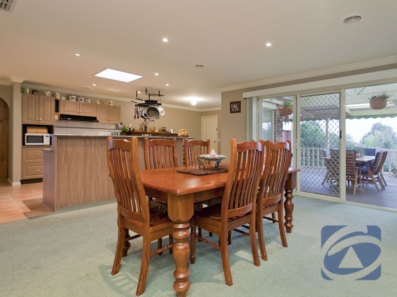 7 Hillrise Court, Pakenham VIC 3810