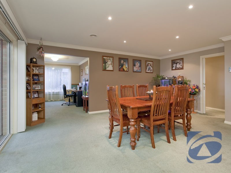 7 Hillrise Court, Pakenham VIC 3810