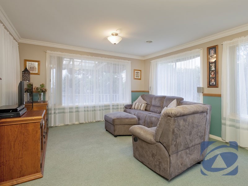 7 Hillrise Court, Pakenham VIC 3810