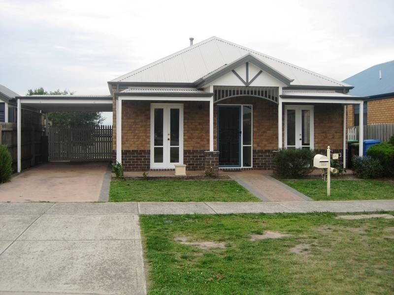 34 The Avenue, Narre Warren South VIC 3805