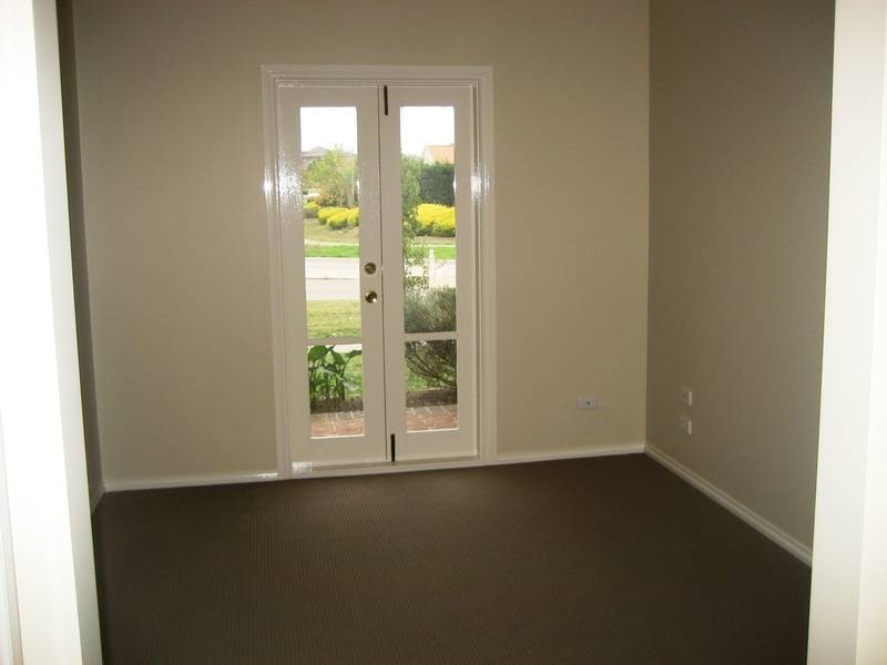 34 The Avenue, Narre Warren South VIC 3805