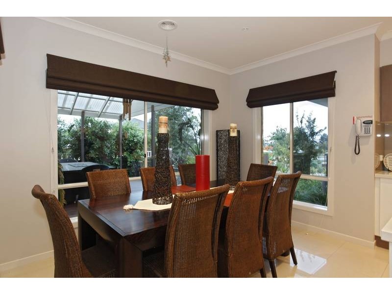 21 Charlotte Pass, Pakenham VIC 3810