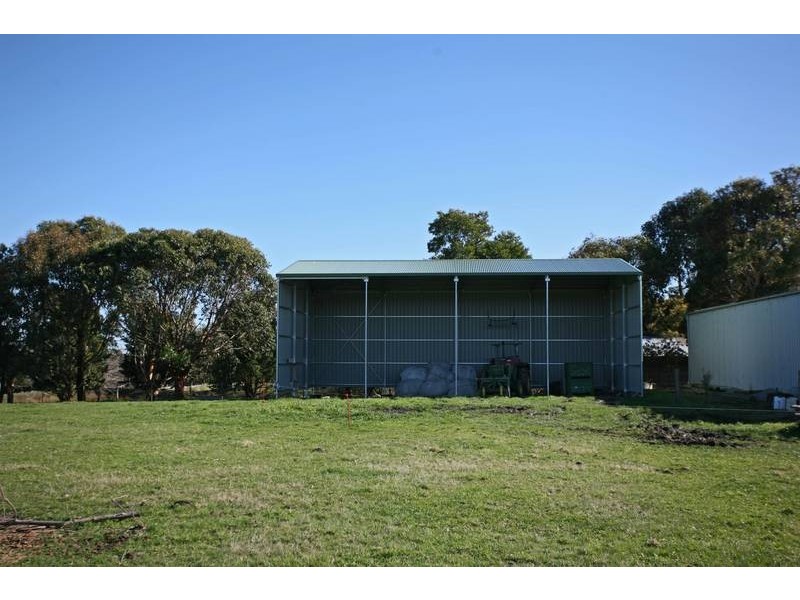 260 Tynong North Road, Tynong North VIC 3813