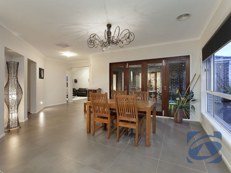 3 McAuley Ave, Pakenham VIC 3810