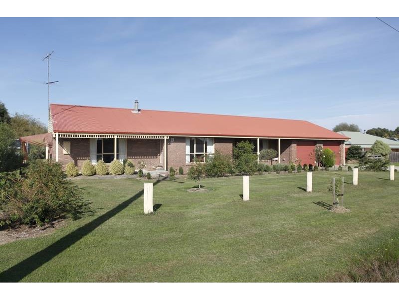 37 Mulcare St, Nar Nar Goon VIC 3812