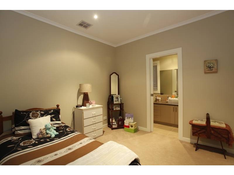 53 Jefferson Road, Garfield VIC 3814