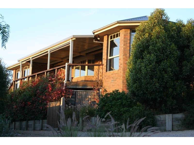 53 Highland Drive, Pakenham VIC 3810