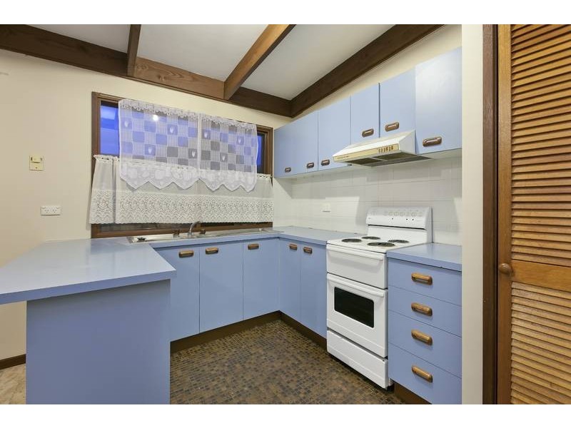 27 Kingston Avenue, Pakenham VIC 3810