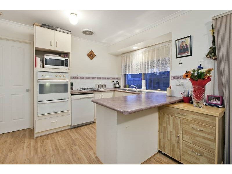 46 Simon Drive, Pakenham VIC 3810