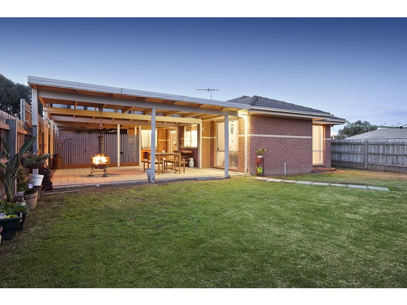 46 Simon Drive, Pakenham VIC 3810