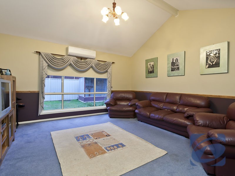 12 Clearwater Drive, Pakenham VIC 3810