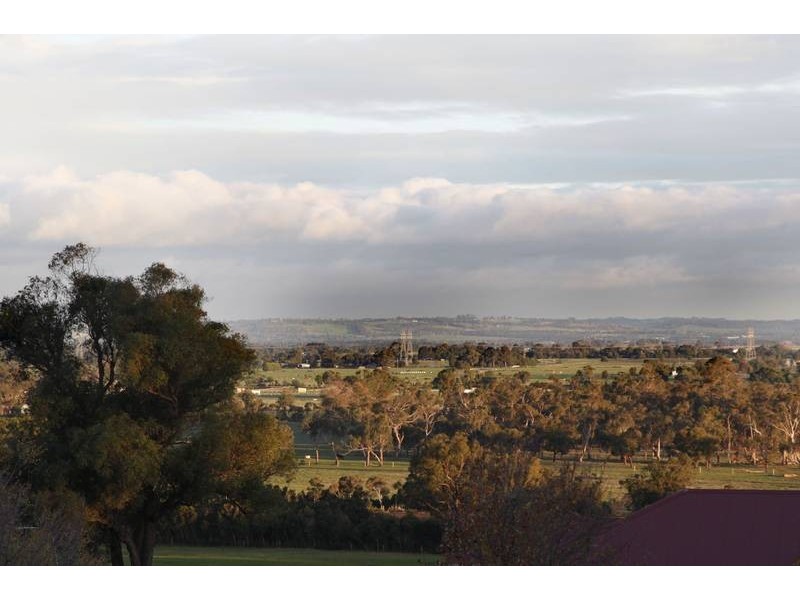 7 Silky Oak Court, Garfield VIC 3814