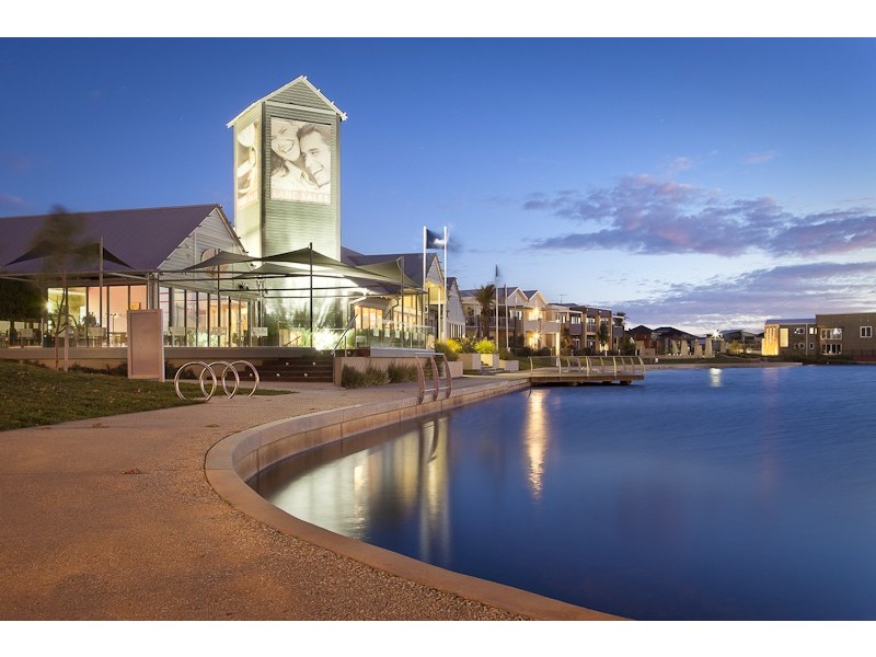 5/2 The Entrance, Pakenham VIC 3810