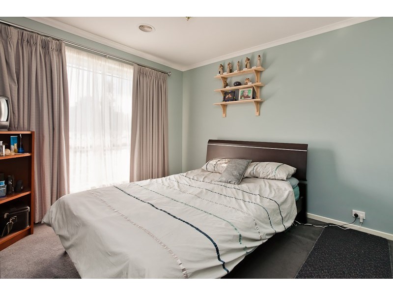 39 Melzak Way, Berwick VIC 3806