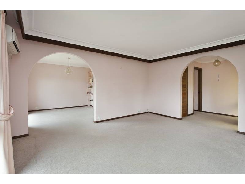 44 James Street, Pakenham VIC 3810