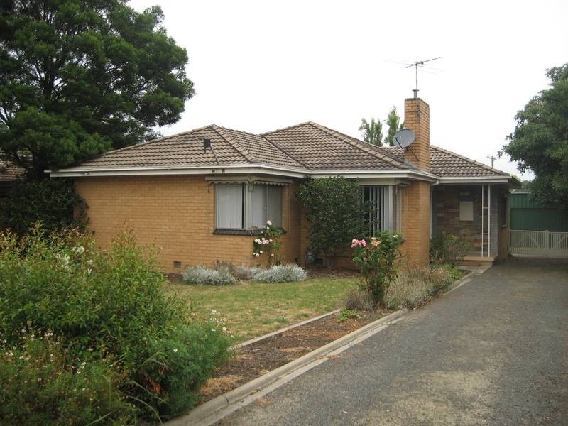 75 Princes Highway, Pakenham VIC 3810