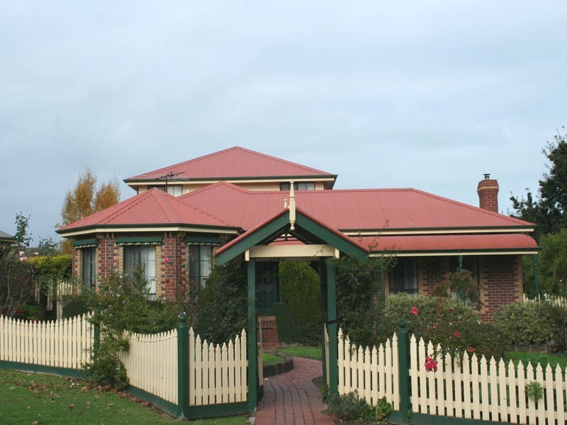 12 Andrew Court, Pakenham VIC 3810