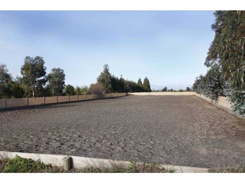 15 Latta Road, Nar Nar Goon VIC 3812