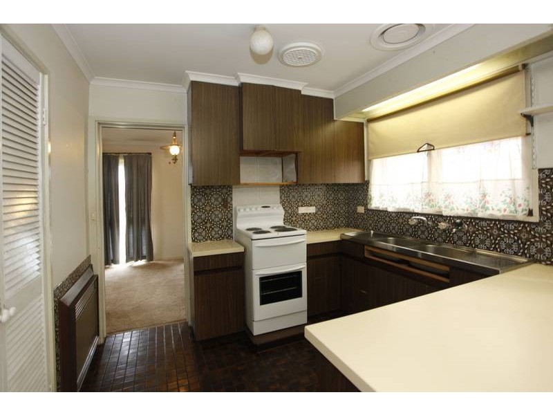 25 Sybella Avenue, Koo Wee Rup VIC 3981