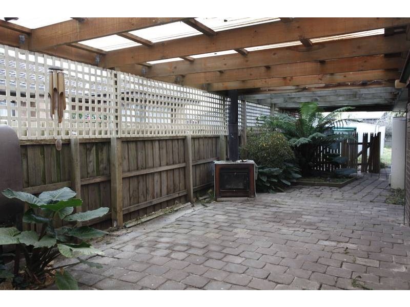 25 Sybella Avenue, Koo Wee Rup VIC 3981
