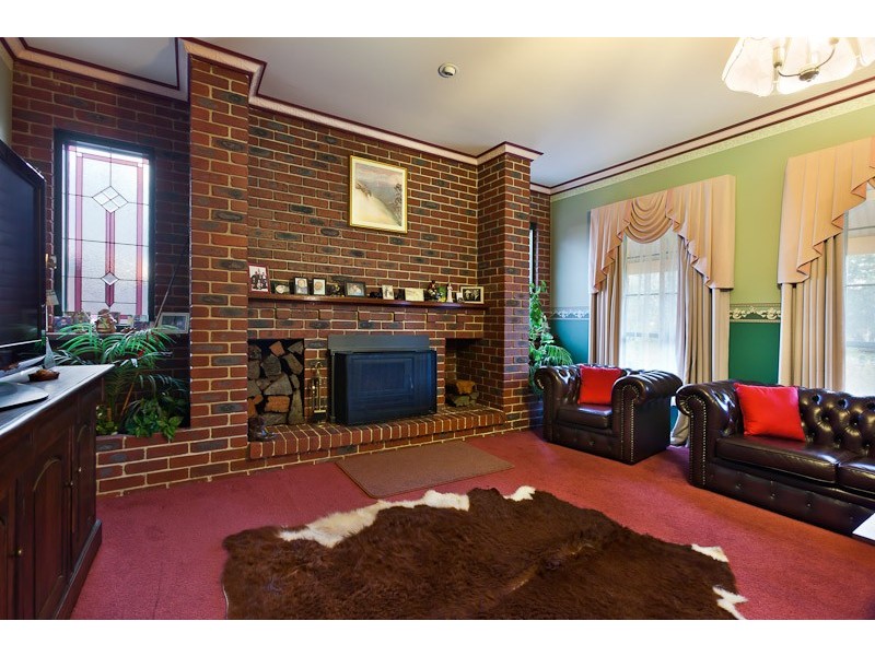12 Andrew Court, Pakenham VIC 3810