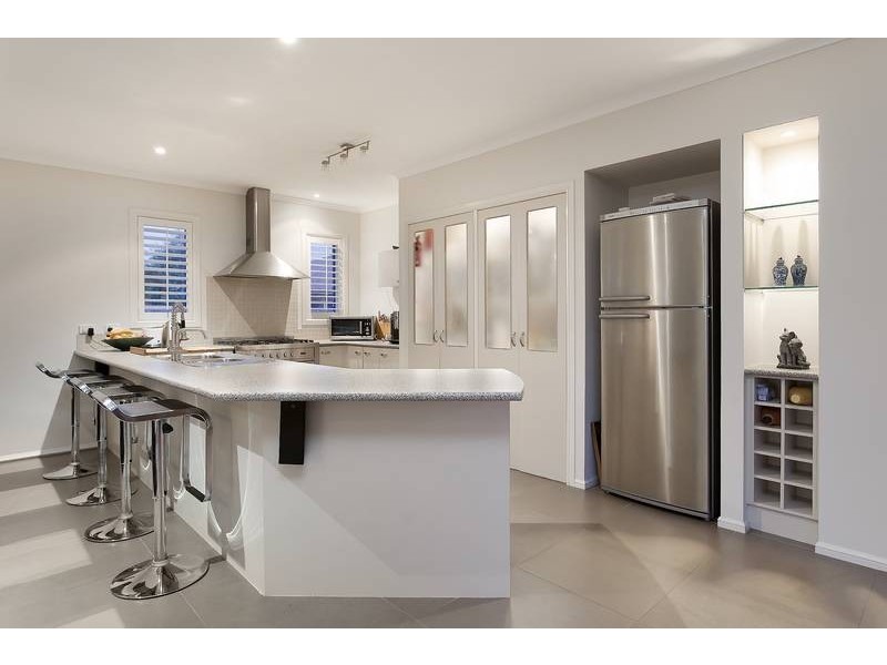 3 McAuley Avenue, Pakenham VIC 3810