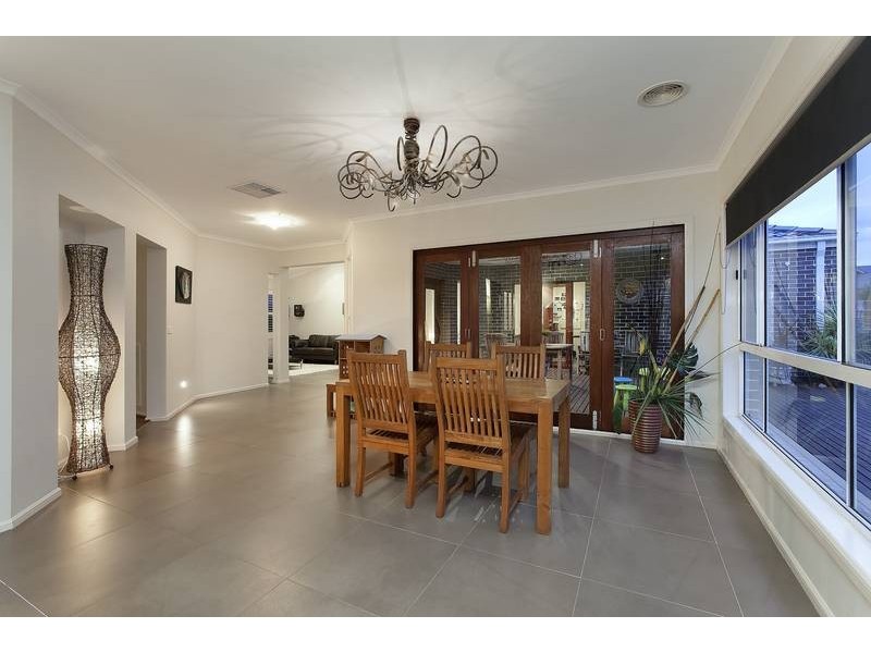 3 McAuley Avenue, Pakenham VIC 3810