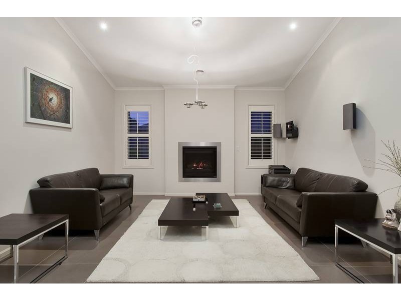 3 McAuley Avenue, Pakenham VIC 3810