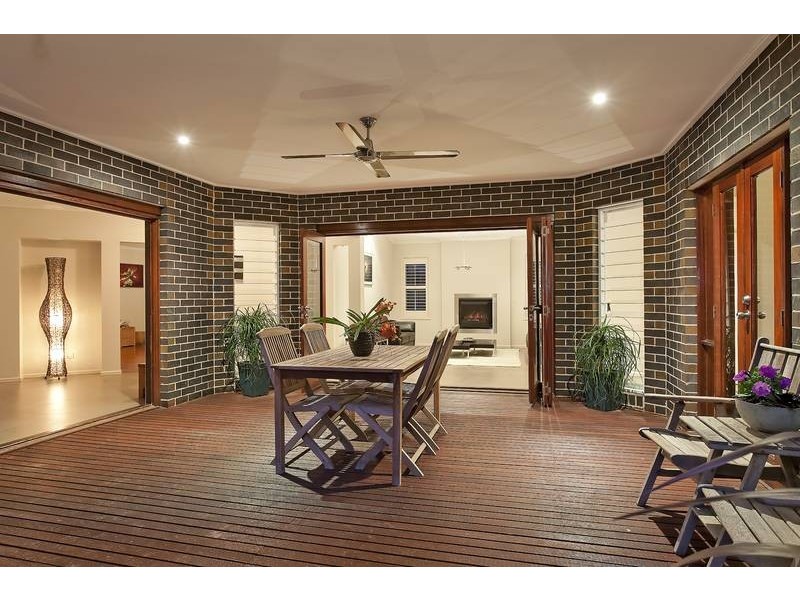 3 McAuley Avenue, Pakenham VIC 3810