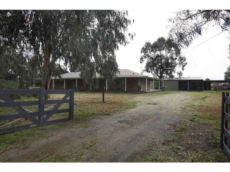 8 Latta Road, Nar Nar Goon VIC 3812