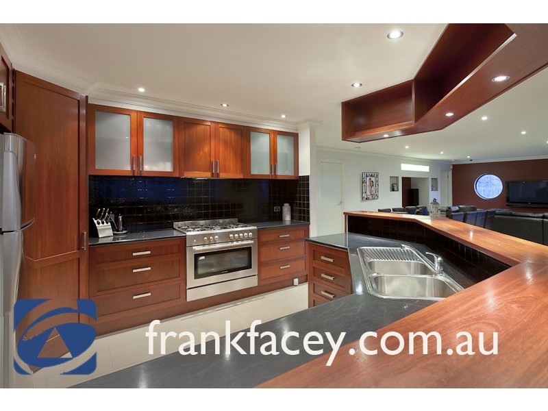 59 Storey Drive, Pakenham VIC 3810