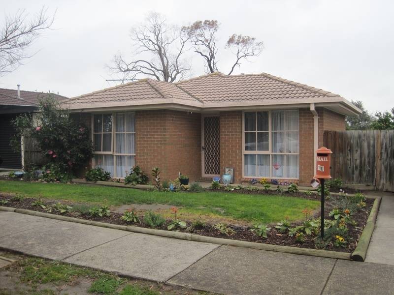 10 McMaster Court, Pakenham VIC 3810