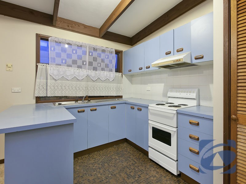 27 Kingston Avenue, Pakenham VIC 3810