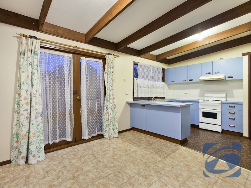 27 Kingston Avenue, Pakenham VIC 3810