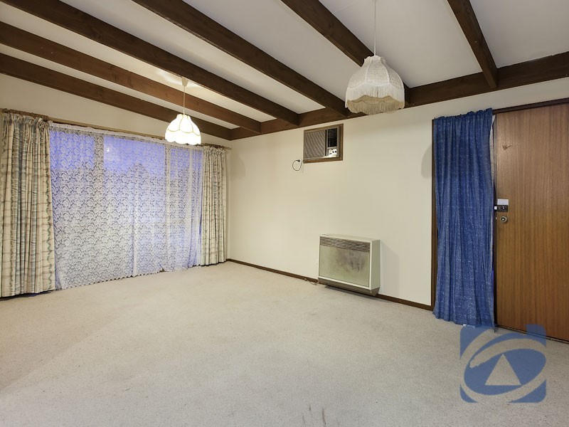 27 Kingston Avenue, Pakenham VIC 3810