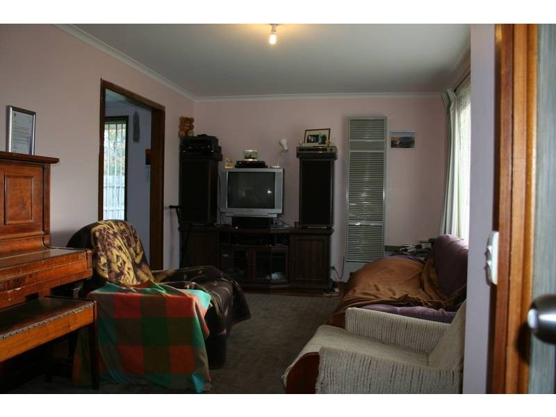 7 Home Road, Nar Nar Goon VIC 3812