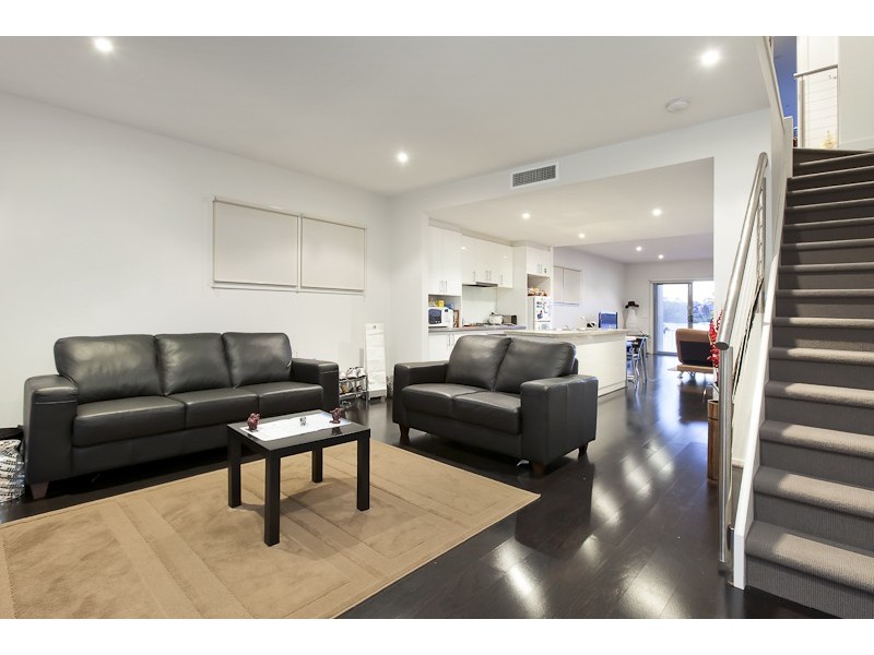 5/2 The Entrance, Pakenham VIC 3810