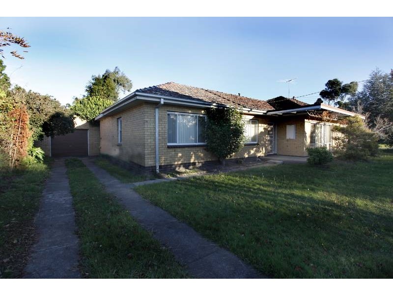 30 Rogers Street, Pakenham VIC 3810