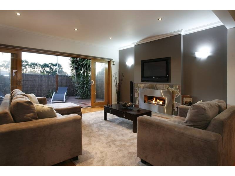 48 Pakenham Road, Pakenham VIC 3810