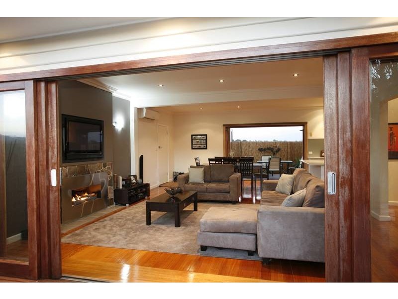 48 Pakenham Road, Pakenham VIC 3810