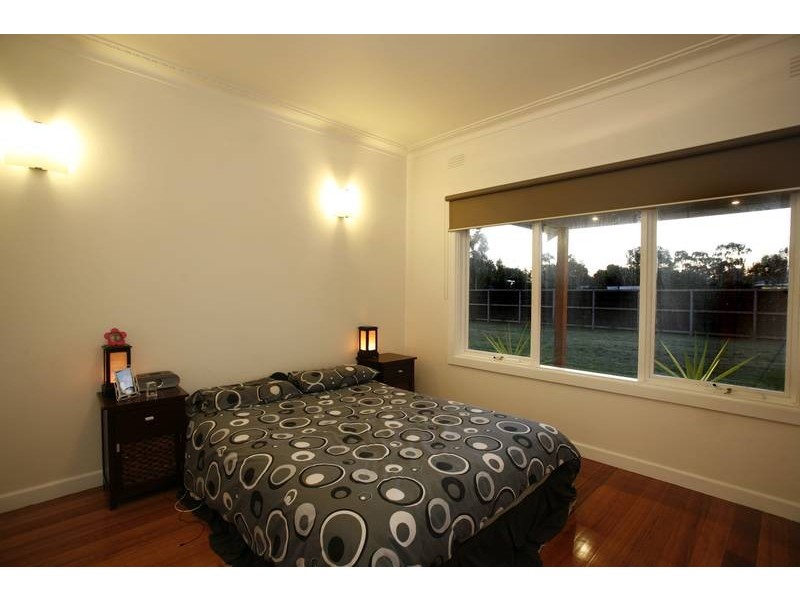 48 Pakenham Road, Pakenham VIC 3810