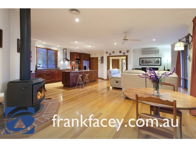 52 Mortimer Road, Maryknoll VIC 3812